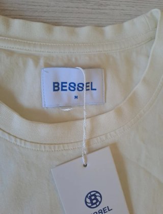 Camiseta Bessel Nueva