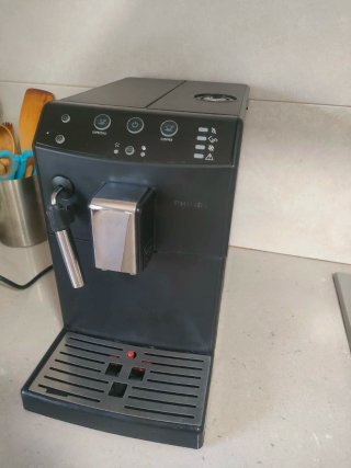 Cafetera Superautomática Philips HD8821
