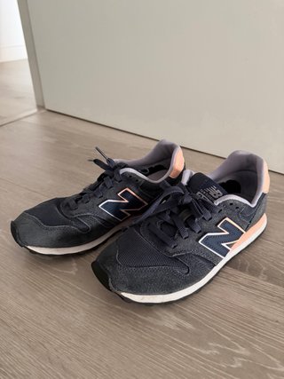 Zapatillas New Balance Azul y Rosa