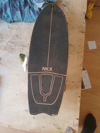 Surfskate NKX blanco y azul
