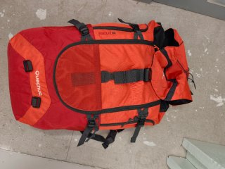 Mochila de montaña 60L naranja Quechua