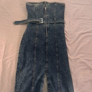 Vestido vaquero con cinturón