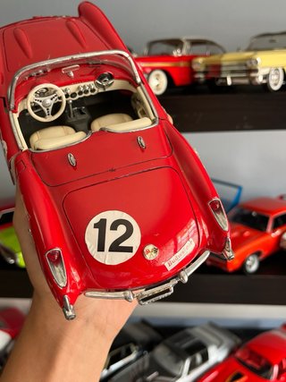 1/18 Custom '57 Chevrolet Corvette Burago