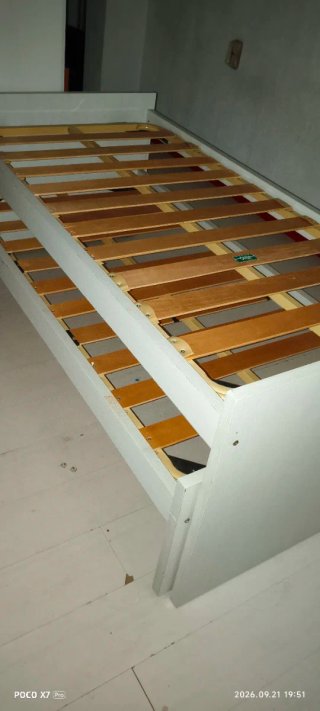 Cama nido de madera blanca