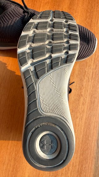 Tênis Under Armour Preto
