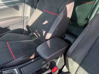 Volkswagen Golf GTI Performance 2.0 TSI (245 CV)