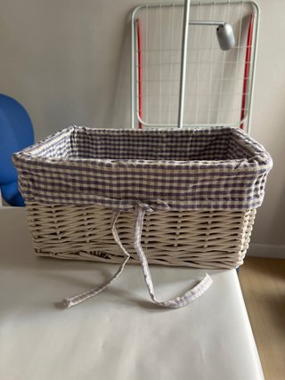 Cesta mimbre forrada tela cuadros