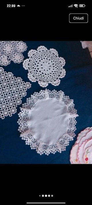 Centrini in cotone bianchi