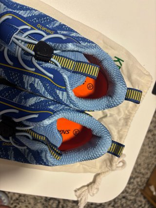Zapatos Saguaro Azules y Amarillos