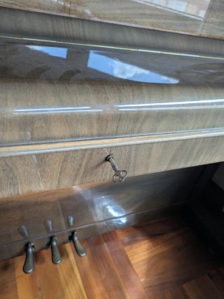 Piano Vertical Petrof K-115 (1991)