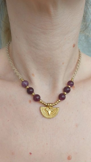 Gargantilla macramé Amatista y charm