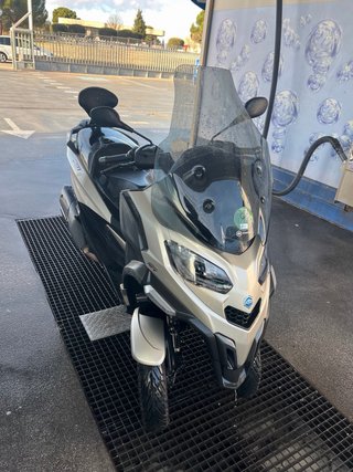 Piaggio MP3 400 Hpe
