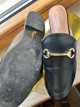 Sabot donna neri con fibbia oro
