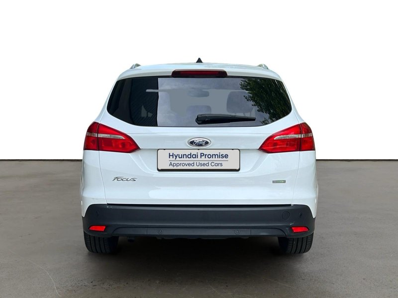 Ford Focus Sportbreak 1.0 Ecoboost Auto - S&S Trend+ 2016, foto 5