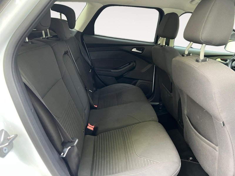 Ford Focus Sportbreak 1.0 Ecoboost Auto - S&S Trend+ 2016, foto 15