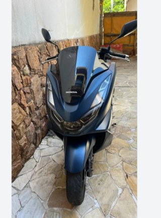 Honda PCX 125 Maxi Scooter