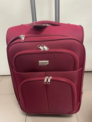 Maleta mediana nueva tela expansible