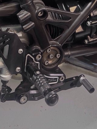 Estriberas BMW R nine T