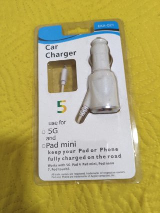 Caricatore auto EKA-Q21 per iPhone