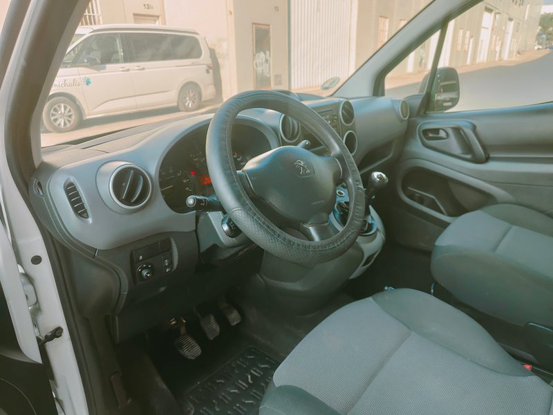 Peugeot Partner 2018, foto 12