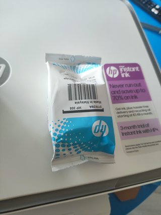 Impresora HP DeskJet 2820e