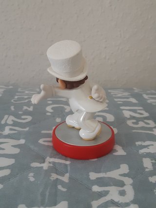 Amiibo Super Mario Wedding Outfit
