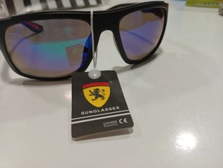 Óculos de Sol Ferrari Preto
