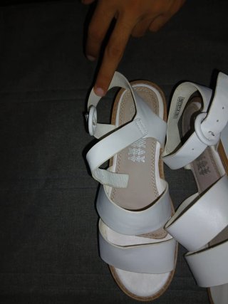 Sandalias blancas de plataforma para mujer