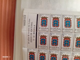 Lote 100 sellos 5 pesetas Melilla