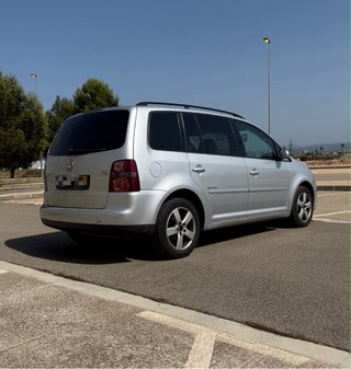 Volkswagen Touran 1.9 TDI 2010
