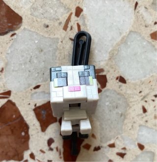 Figura Minecraft Kinder Joy Gato