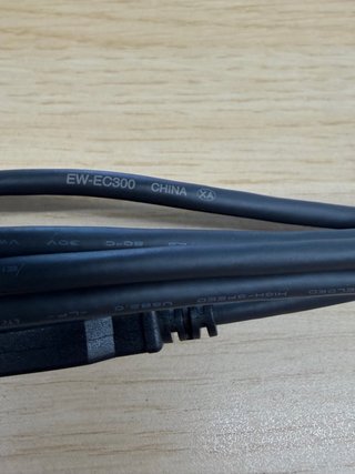 Carregador Shimano DI2 Dura Ace 12v