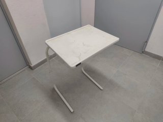 Mesita auxiliar plegable blanca