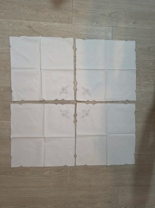Set 4 Tovagliette Lino Ricamate