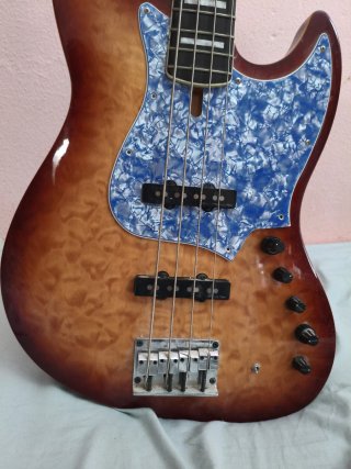 Bajo Eléctrico Arcus Miller V9
