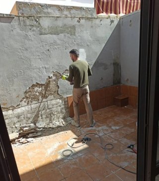 Se Busca Albañil