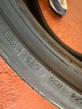Neumático Rotalla RS01+ Setula S-Race 265/35ZR22 1