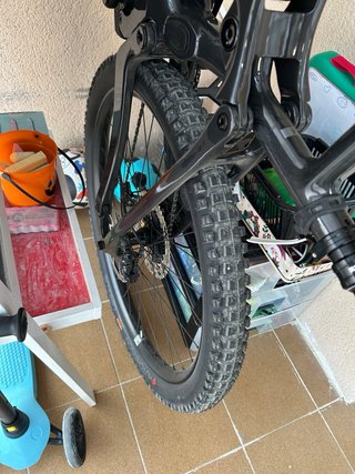 Bicicleta eléctrica MMR X-Bolt 140 30, tiene 1 año