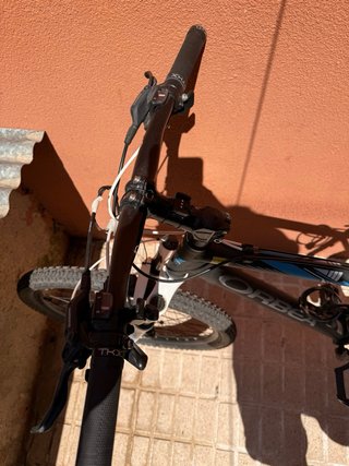 Bicicleta Orbea MTB Negra y Azul