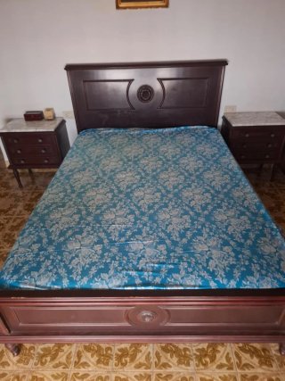 Conjunto habitacion: Mesitas, cama y cómoda