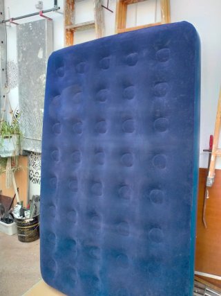 Colchón hinchable azul