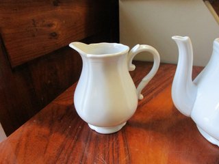 Set 2 pz Teiera e Lattiera Porcellana Richard Gino