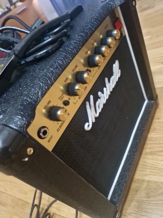 Amplificador Marshall DSL1 Válvulas