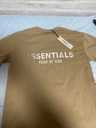 Conjunto Essentials Marrón Camiseta y Pantalón Cor