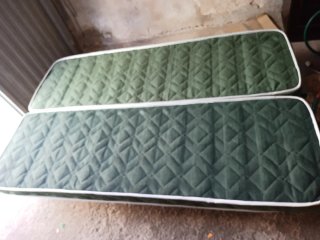 Sofá cama verde tela