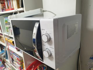 Microondas blanco