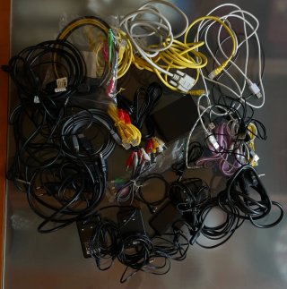 Lote Cables y Adaptadores Corriente