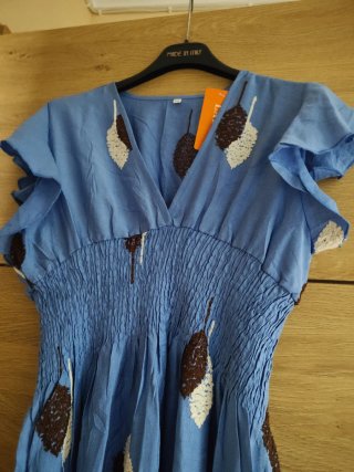 Vestido largo azul con estampado
