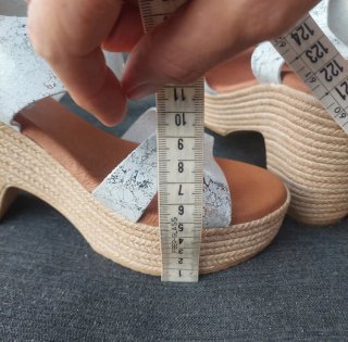 Sandalias cuña esparto plateadas