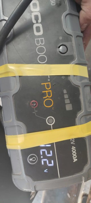 2 Arrancadores De Batería NOCO GB150 PARA REPARAR